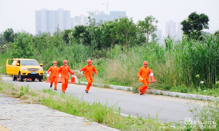 �S��ِ��ȼ?x��)��¹ʑ?y��ng)��̎���ݾ�